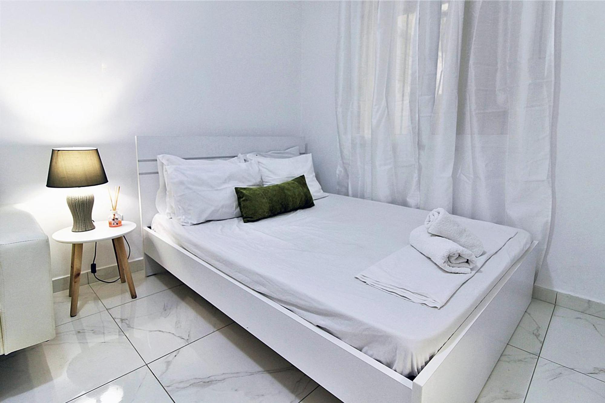 White Apartment/Kolwnaki/100Mbps/Wifi Athens Exterior photo